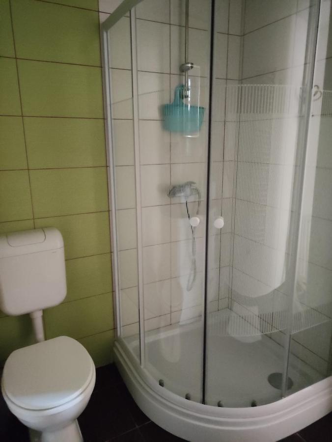 Patak28 Apartmanok โชพรอน ภายนอก รูปภาพ