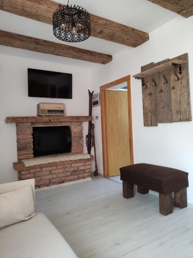 Patak28 Apartmanok โชพรอน ภายนอก รูปภาพ