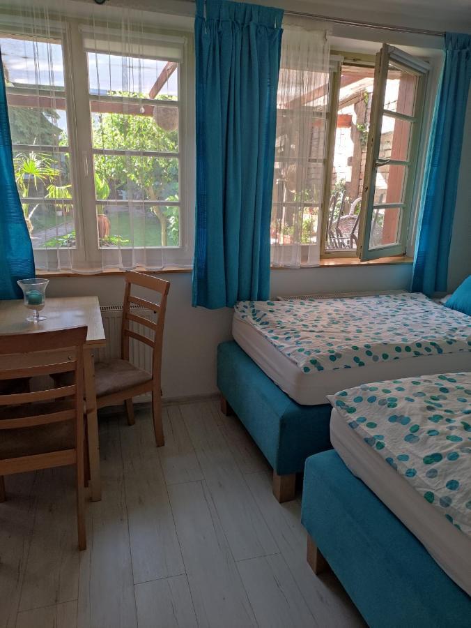 Patak28 Apartmanok โชพรอน ภายนอก รูปภาพ